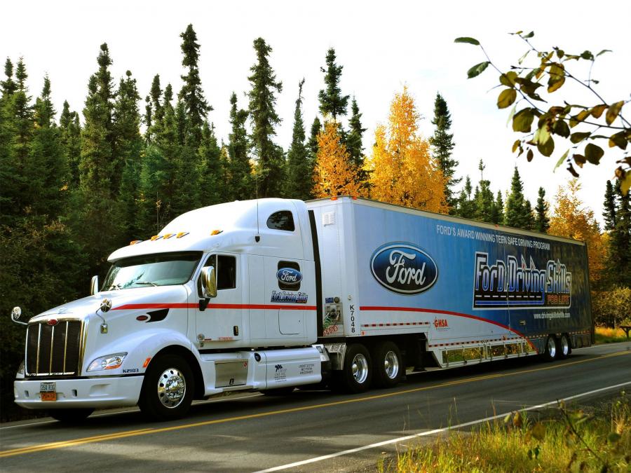  Peterbilt 587 2010 года  (фото 4 из 6)
